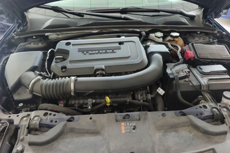 Used Buick Regal 2020 GS 28T Prestige Model Engine Bay