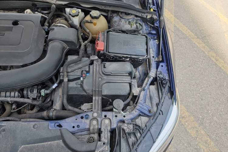 Used Buick Regal 2020 GS 28T Elite Model Engine Bay Left