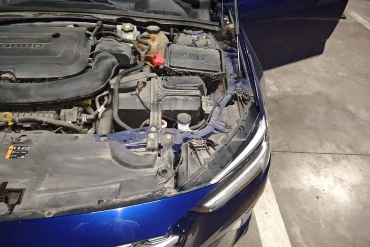 Used Buick Regal 2020 GS 28T Elite Model Engine Bay Left