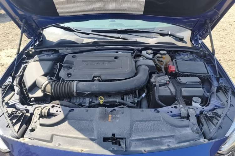 Used Buick Regal 2020 GS 28T Elite Model Engine Bay