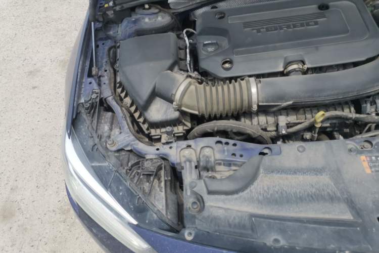Used Buick Regal 2020 GS 28T Prestige Model Engine Bay Right