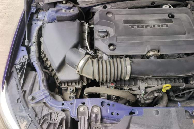 Used Buick Regal 2020 GS 28T Prestige Model Engine Bay Right