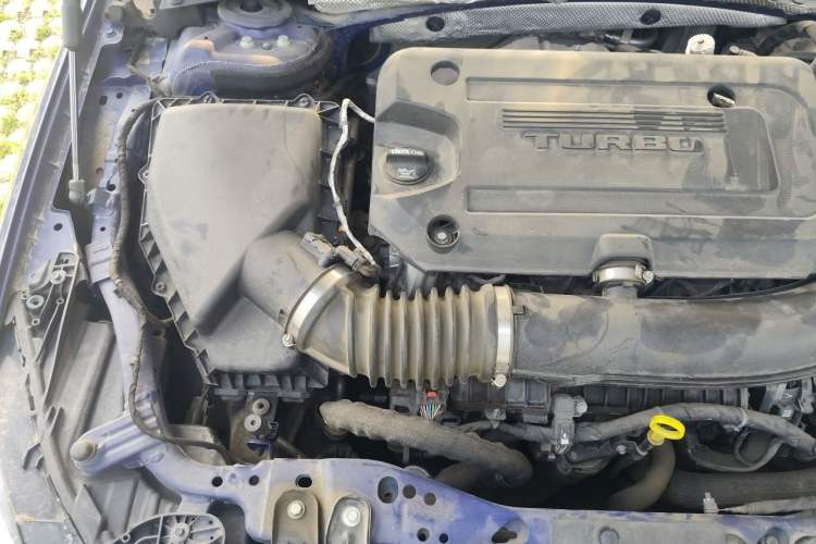Used Buick Regal 2020 GS 28T Elite Model Engine Bay Right