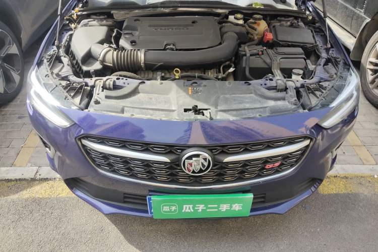 Used Buick Regal 2020 GS 28T Elite Model Engine Bay