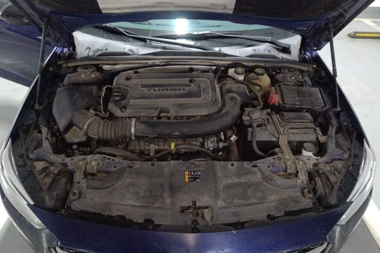 Used Buick Regal 2020 GS 28T Elite Model Engine Bay