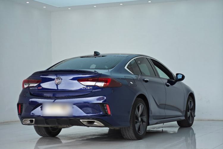 Used Buick Regal 2020 GS 28T Elite Model Exterior 3