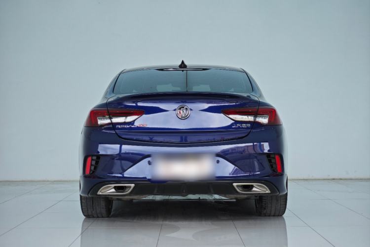 Used Buick Regal 2020 GS 28T Elite Model Exterior 4