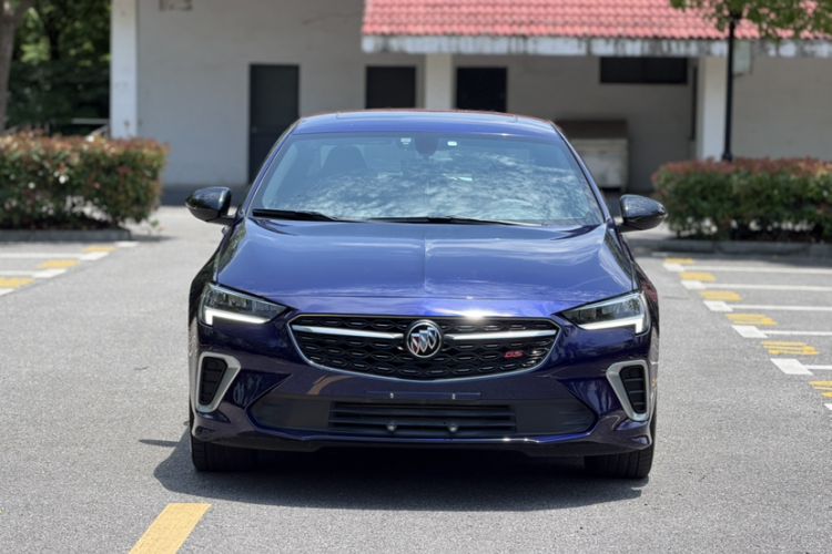 Used Buick Regal 2020 GS 28T Elite Model Exterior 7