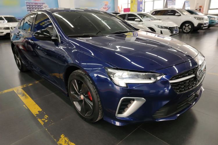 Used Buick Regal 2020 GS 28T Elite Model Front Right 45 Deg
