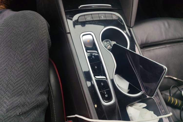 Used Buick Regal 2020 GS 28T Elite Model Gear Lever