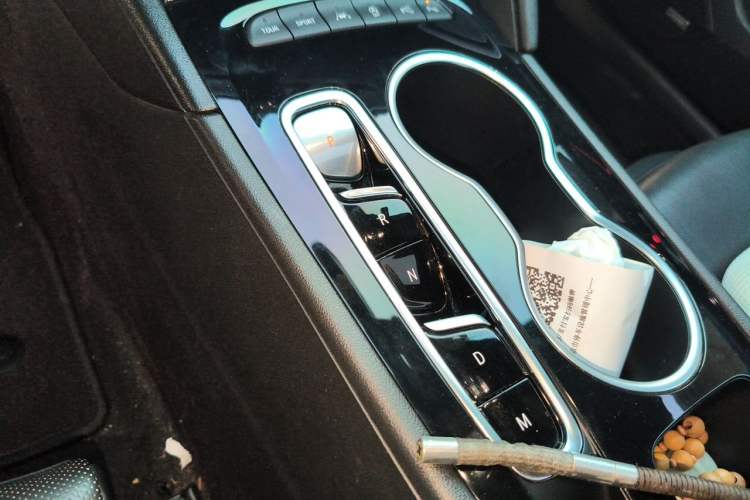 Used Buick Regal 2020 GS 28T Prestige Model Gear Lever