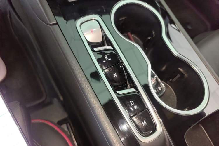 Used Buick Regal 2020 GS 28T Prestige Model Gear Lever