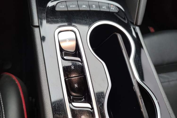 Used Buick Regal 2020 GS 28T Prestige Model Gear Lever