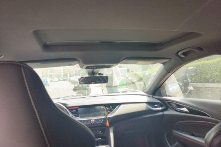 Used Buick Regal 2020 GS 28T Prestige Model Headliner