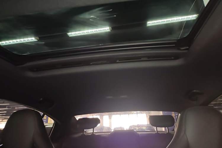 Used Buick Regal 2020 GS 28T Elite Model Headliner