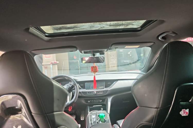Used Buick Regal 2020 GS 28T Elite Model Headliner