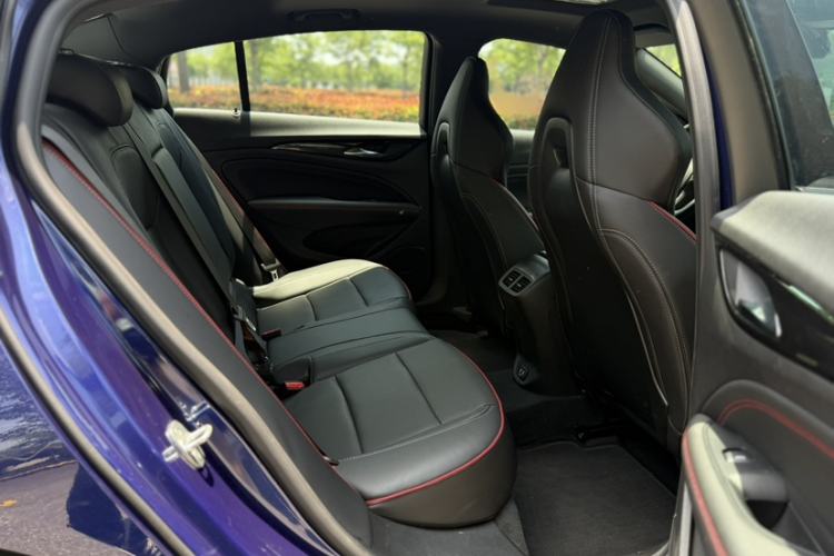 Used Buick Regal 2020 GS 28T Elite Model Interior 2