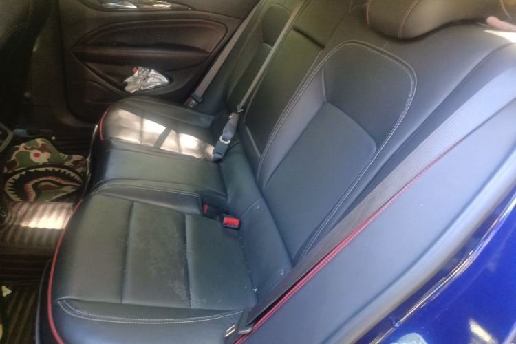 Used Buick Regal 2020 GS 28T Prestige Model Interior 4