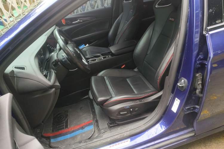 Used Buick Regal 2020 GS 28T Prestige Model Left Front Seat