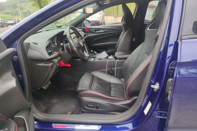 Used Buick Regal 2020 GS 28T Elite Model Left Front Seat