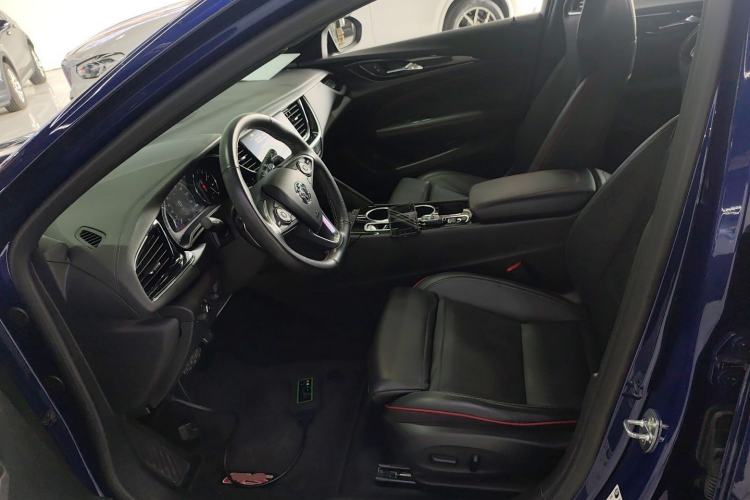 Used Buick Regal 2020 GS 28T Elite Model Left Front Seat