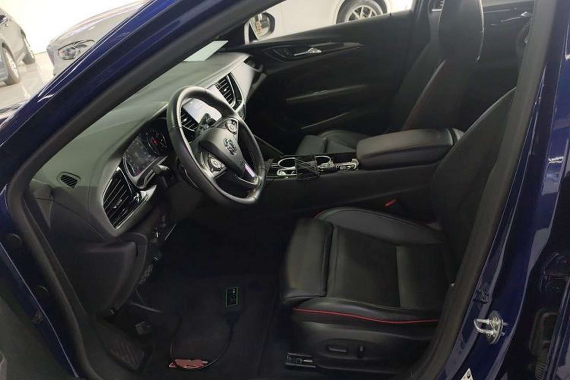 Used Buick Regal 2020 GS 28T Elite Model Left Front Seat