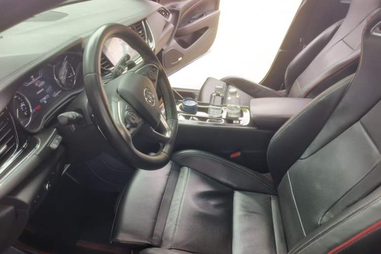 Used Buick Regal 2020 GS 28T Prestige Model Left Front Seat