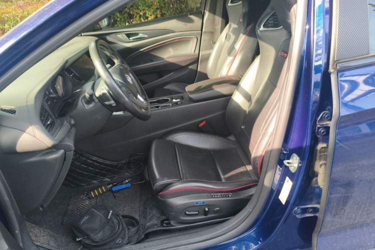 Used Buick Regal 2020 GS 28T Prestige Model Left Front Seat