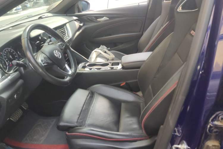 Used Buick Regal 2020 GS 28T Elite Model Left Front Seat