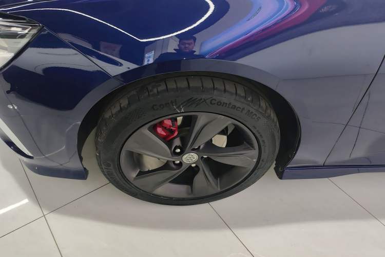 Used Buick Regal 2020 GS 28T Elite Model Left Front Wheel Hub