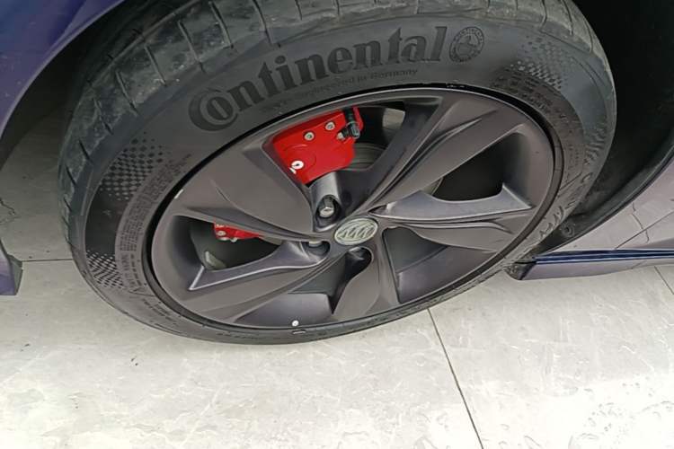 Used Buick Regal 2020 GS 28T Elite Model Left Front Wheel Hub