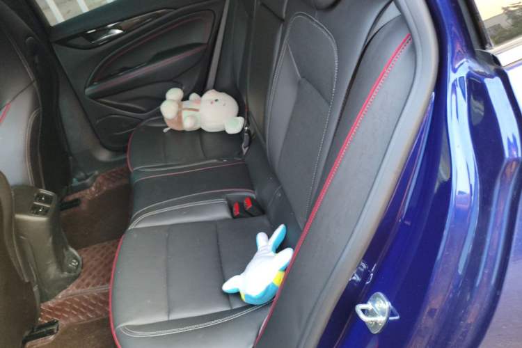 Used Buick Regal 2020 GS 28T Prestige Model Left Rear Seat