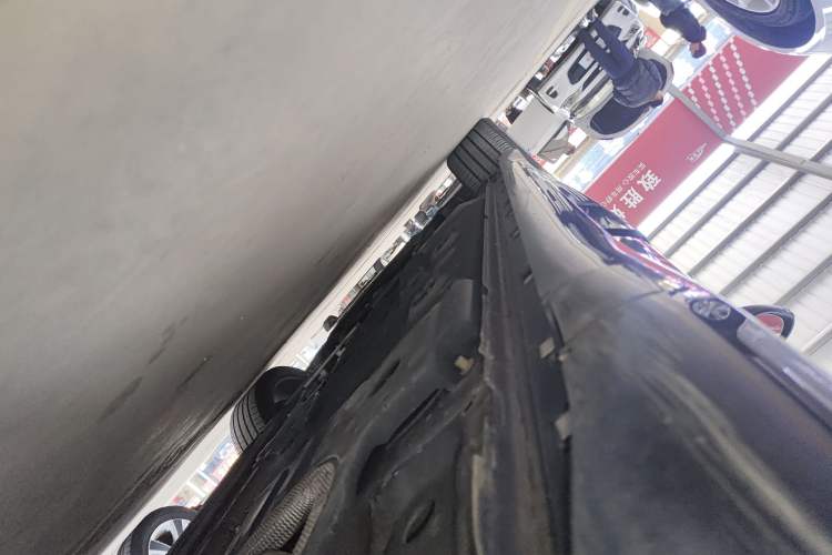Used Buick Regal 2020 GS 28T Prestige Model Left Side Sill