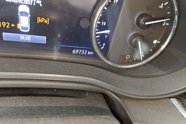 Used Buick Regal 2020 GS 28T Elite Model Odometer Close Up