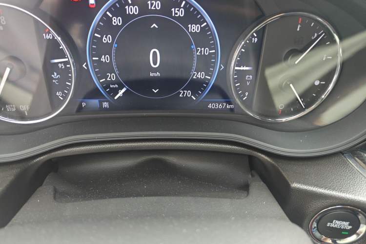 Used Buick Regal 2020 GS 28T Elite Model Odometer Close Up