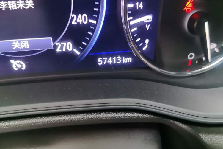 Used Buick Regal 2020 GS 28T Elite Model Odometer Close Up