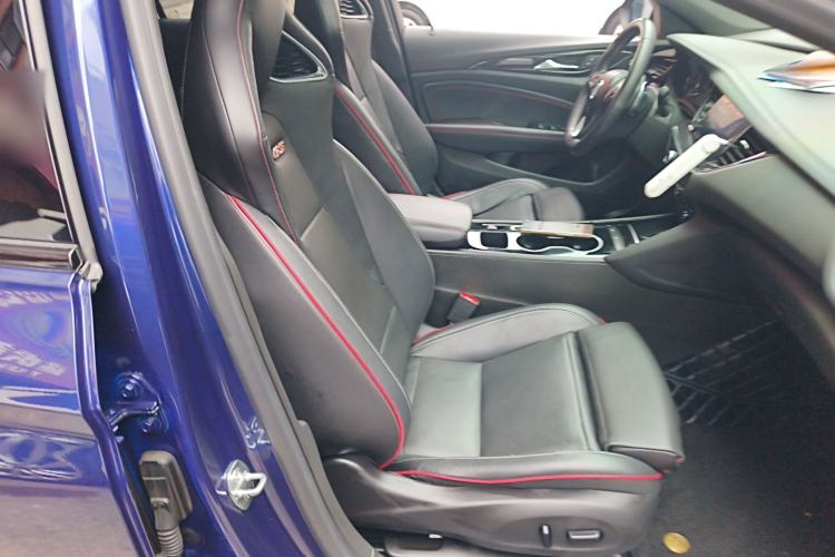 Used Buick Regal 2020 GS 28T Elite Model Right Front Seat
