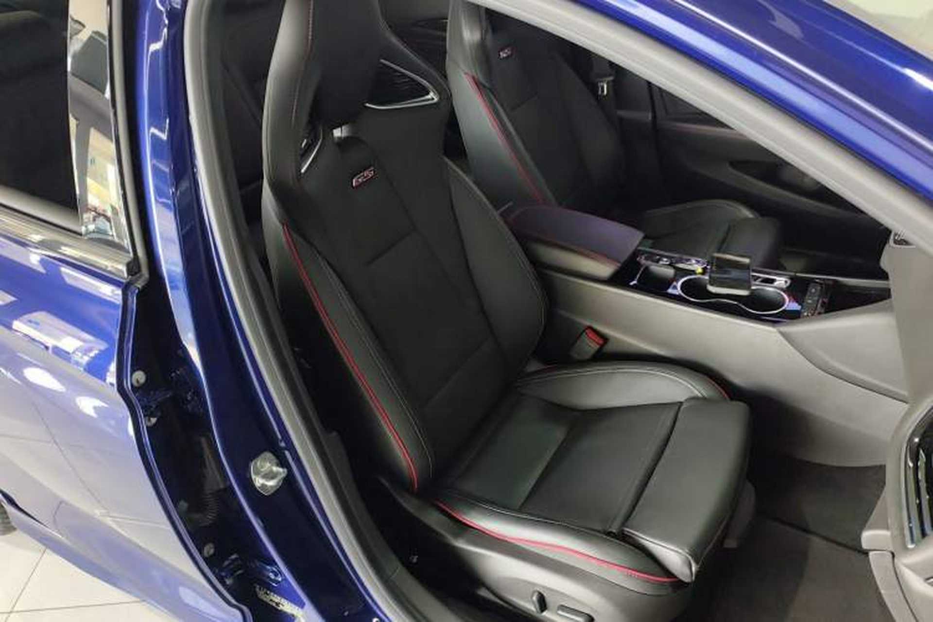 Used Buick Regal 2020 GS 28T Elite Model Right Front Seat