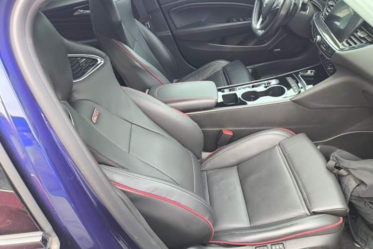 Used Buick Regal 2020 GS 28T Prestige Model Right Front Seat