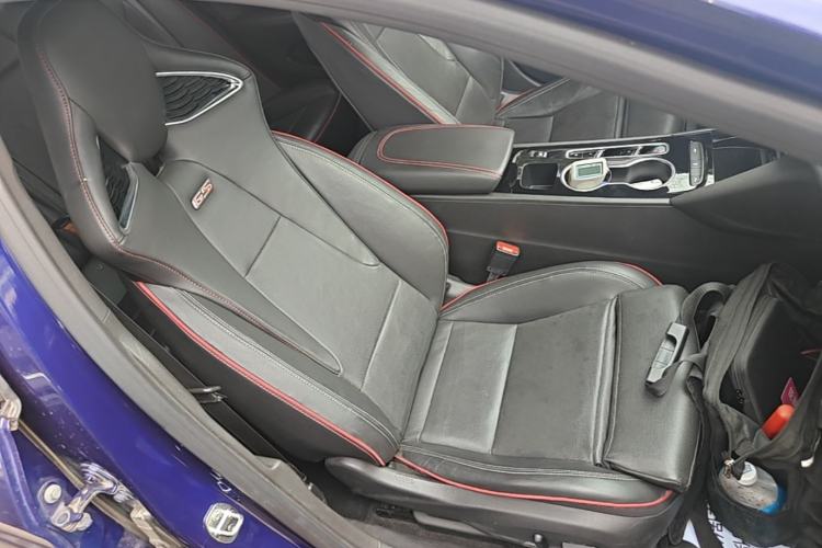 Used Buick Regal 2020 GS 28T Elite Model Right Front Seat