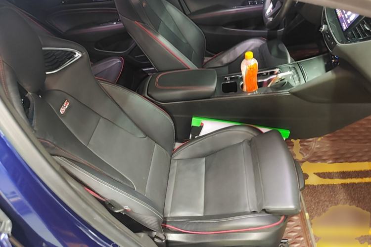 Used Buick Regal 2020 GS 28T Elite Model Right Front Seat