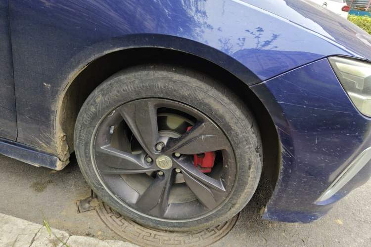 Used Buick Regal 2020 GS 28T Elite Model Right Front Wheel Hub