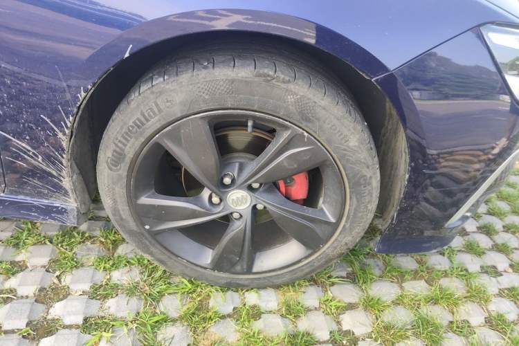 Used Buick Regal 2020 GS 28T Elite Model Right Front Wheel Hub