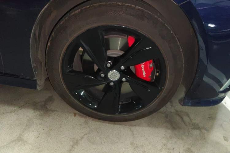 Used Buick Regal 2020 GS 28T Prestige Model Right Front Wheel Hub