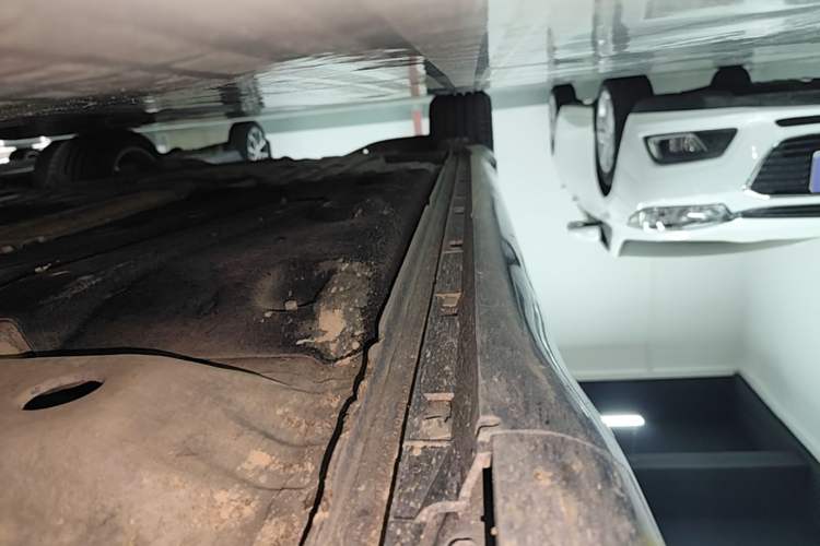 Used Buick Regal 2020 GS 28T Elite Model Right Side Sill