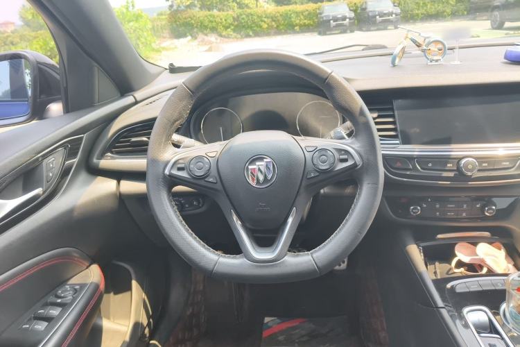Used Buick Regal 2020 GS 28T Elite Model Steering Wheel