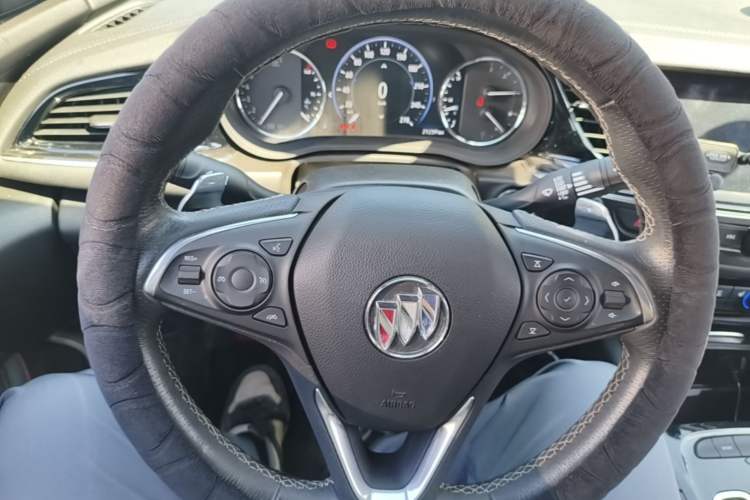 Used Buick Regal 2020 GS 28T Elite Model Steering Wheel