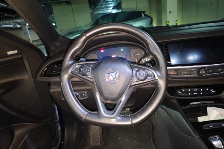 Used Buick Regal 2020 GS 28T Elite Model Steering Wheel
