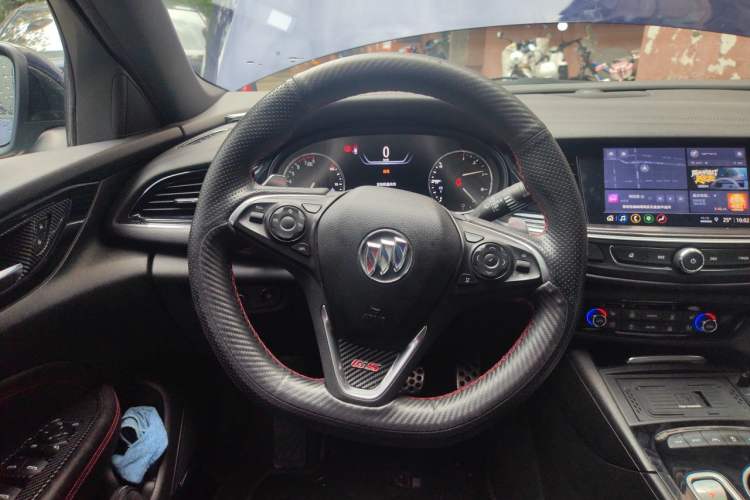 Used Buick Regal 2020 GS 28T Prestige Model Steering Wheel