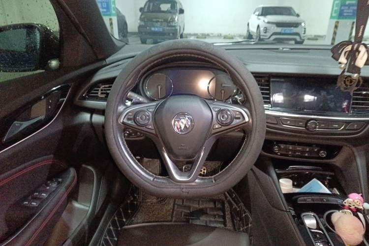 Used Buick Regal 2020 GS 28T Elite Model Steering Wheel